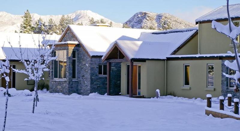 Maple Lodge Luxury Bed & Breakfast Albert Town Eksteriør billede