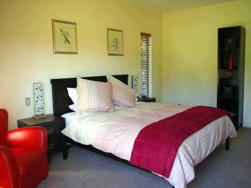Maple Lodge Luxury Bed & Breakfast Albert Town Eksteriør billede