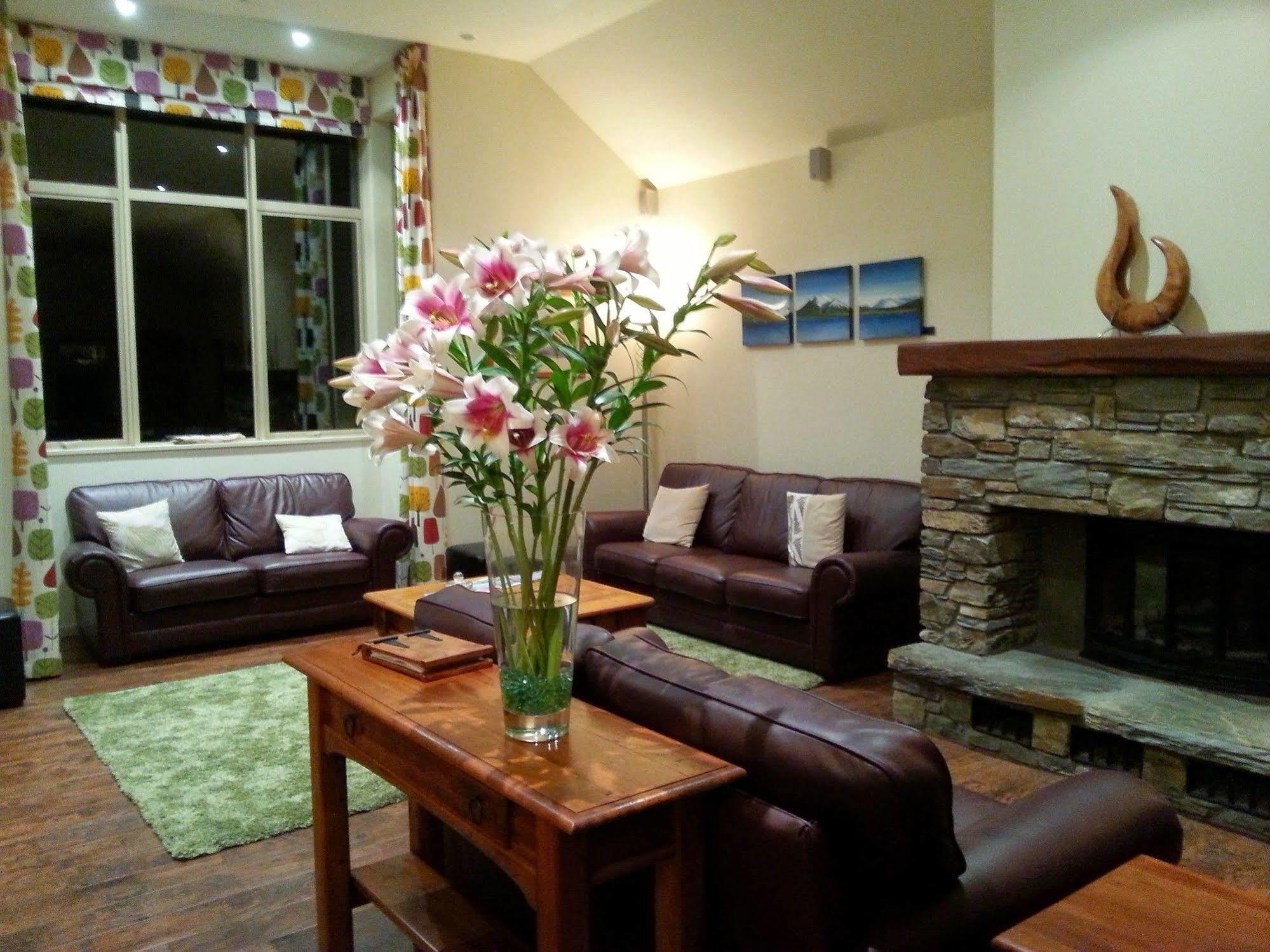 Maple Lodge Luxury Bed & Breakfast Albert Town Eksteriør billede